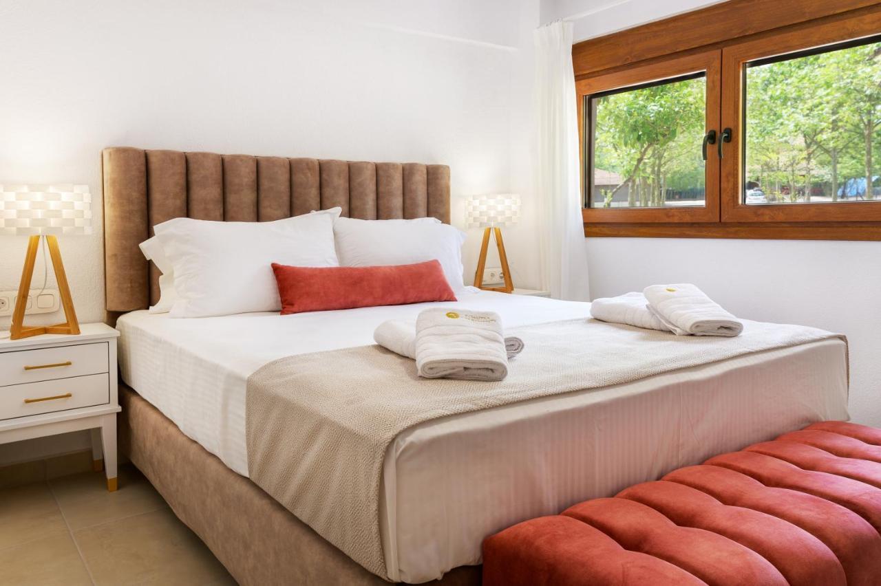 Komitsa Luxury Apartments Nea Roda Zewnętrze zdjęcie