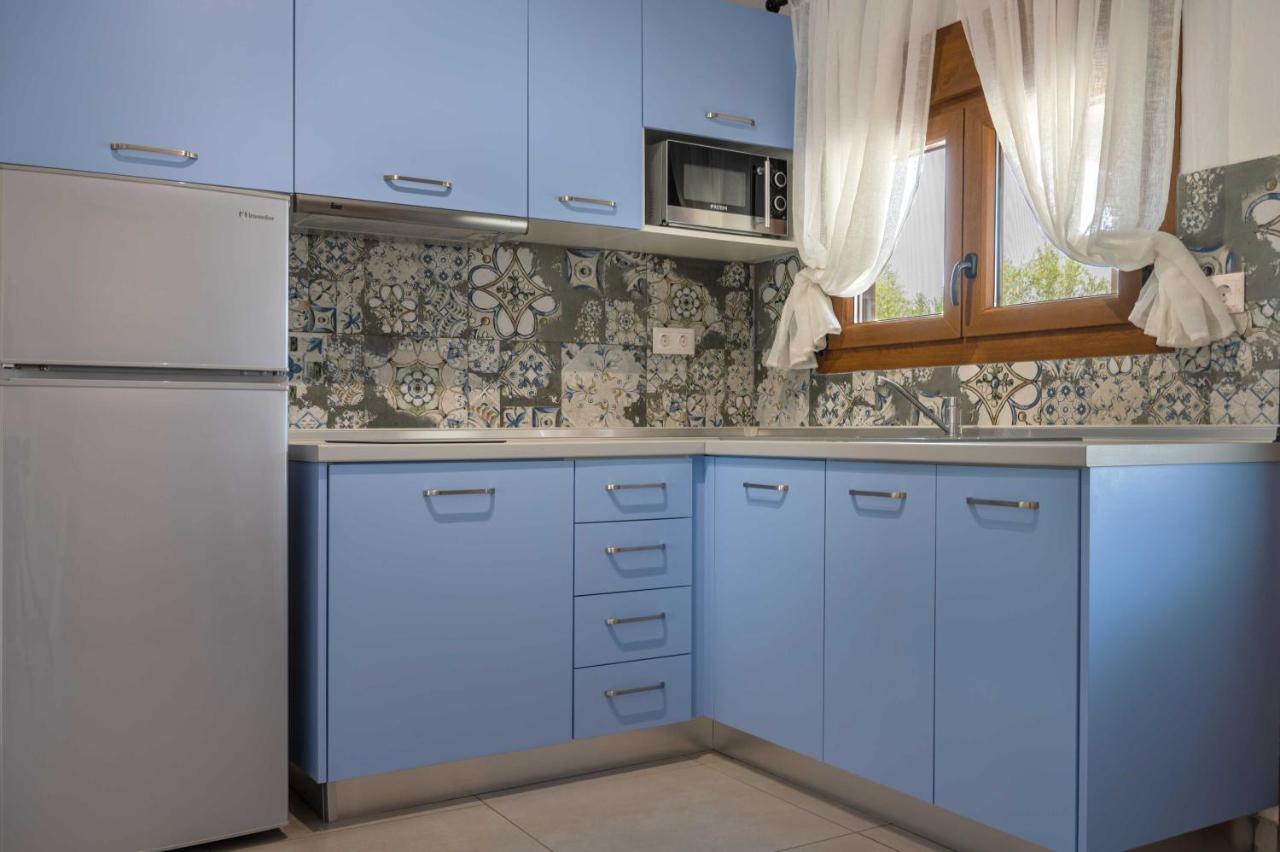 Komitsa Luxury Apartments Nea Roda Zewnętrze zdjęcie