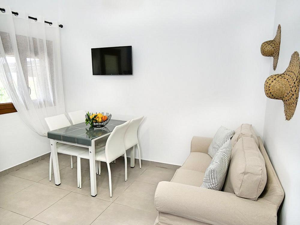 Komitsa Luxury Apartments Nea Roda Pokój zdjęcie