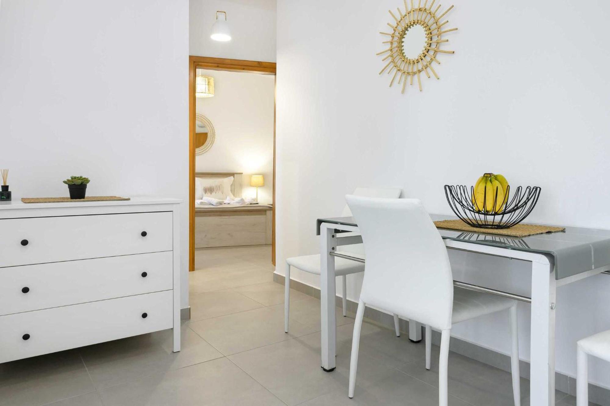 Komitsa Luxury Apartments Nea Roda Pokój zdjęcie
