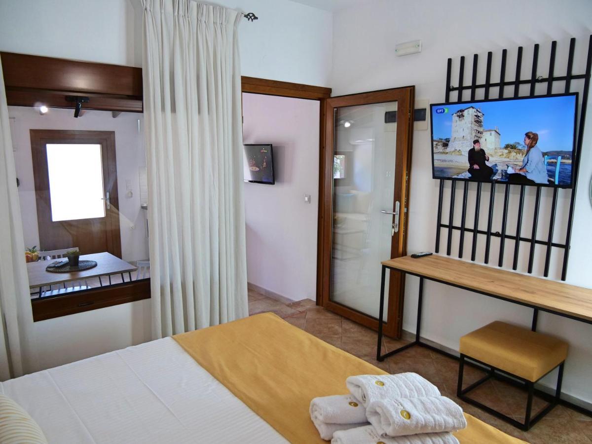 Komitsa Luxury Apartments Nea Roda Zewnętrze zdjęcie